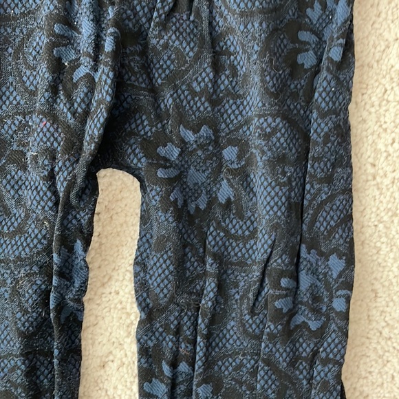 Legging tights in blue/black pattern - Picture 2 of 4